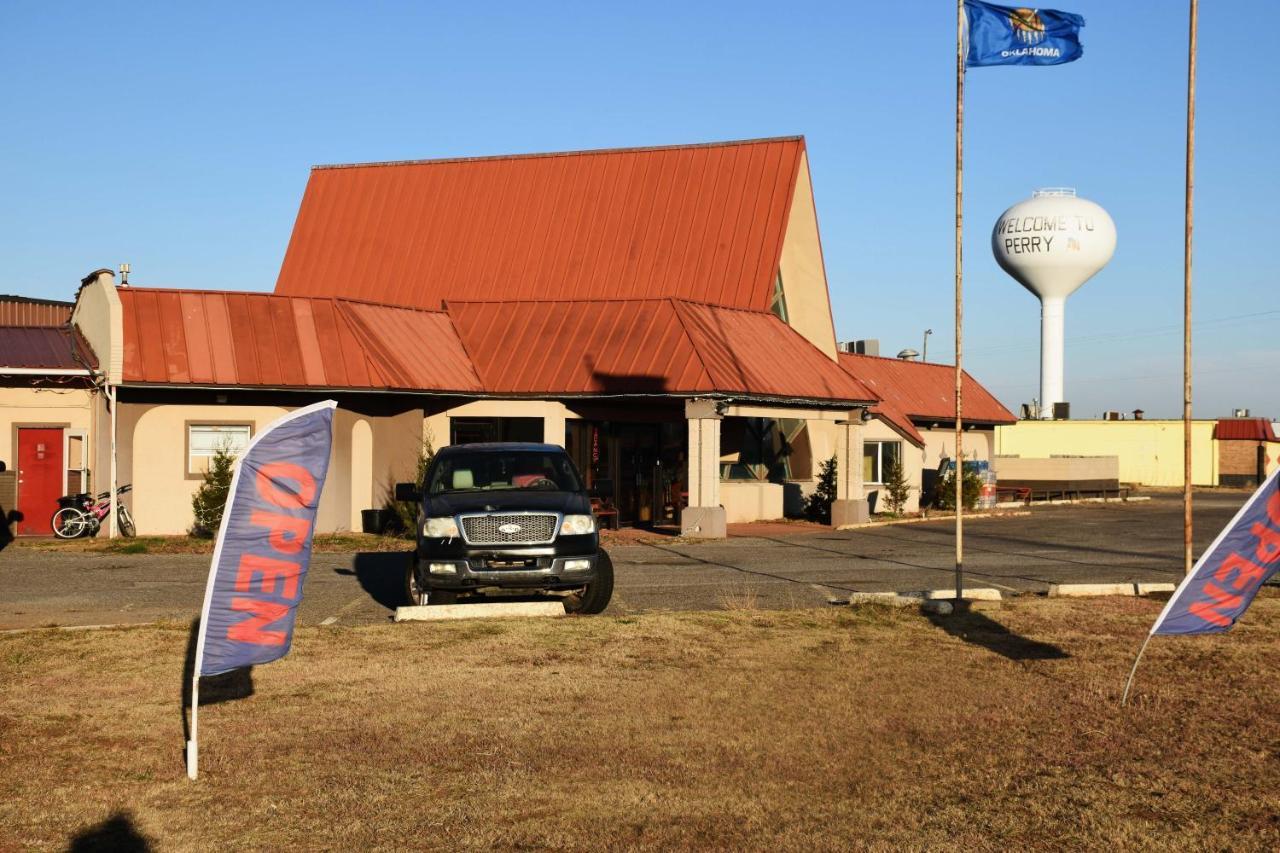 American Best Inn By Oyo I-35 Perry Near Lake Mcmurtry Exterior foto